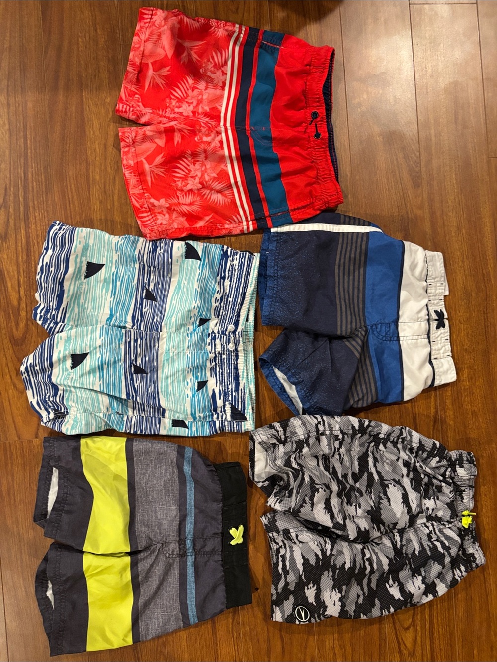 Kids bathing suits - Swim Shorts - board shorts — size: 5/6